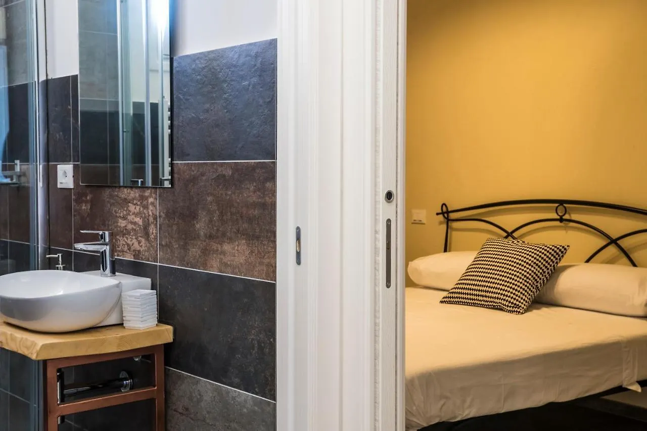 4 Balconi Rooms-Elements B&B Lecce Frühstückspension