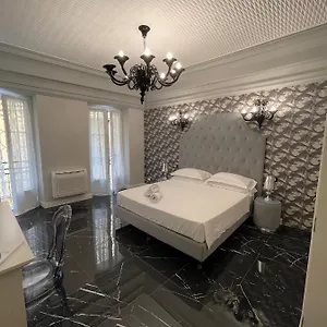casa-balzola.hotelitalianriviera.com/