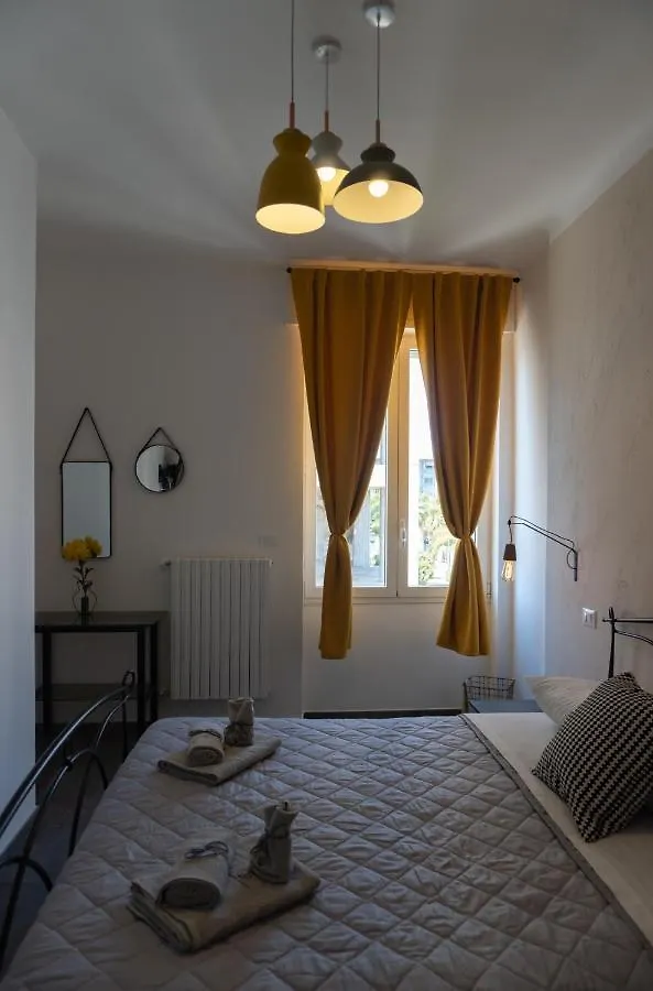 Bed & Breakfast 4 Balconi Rooms-Elements B&B Lecce